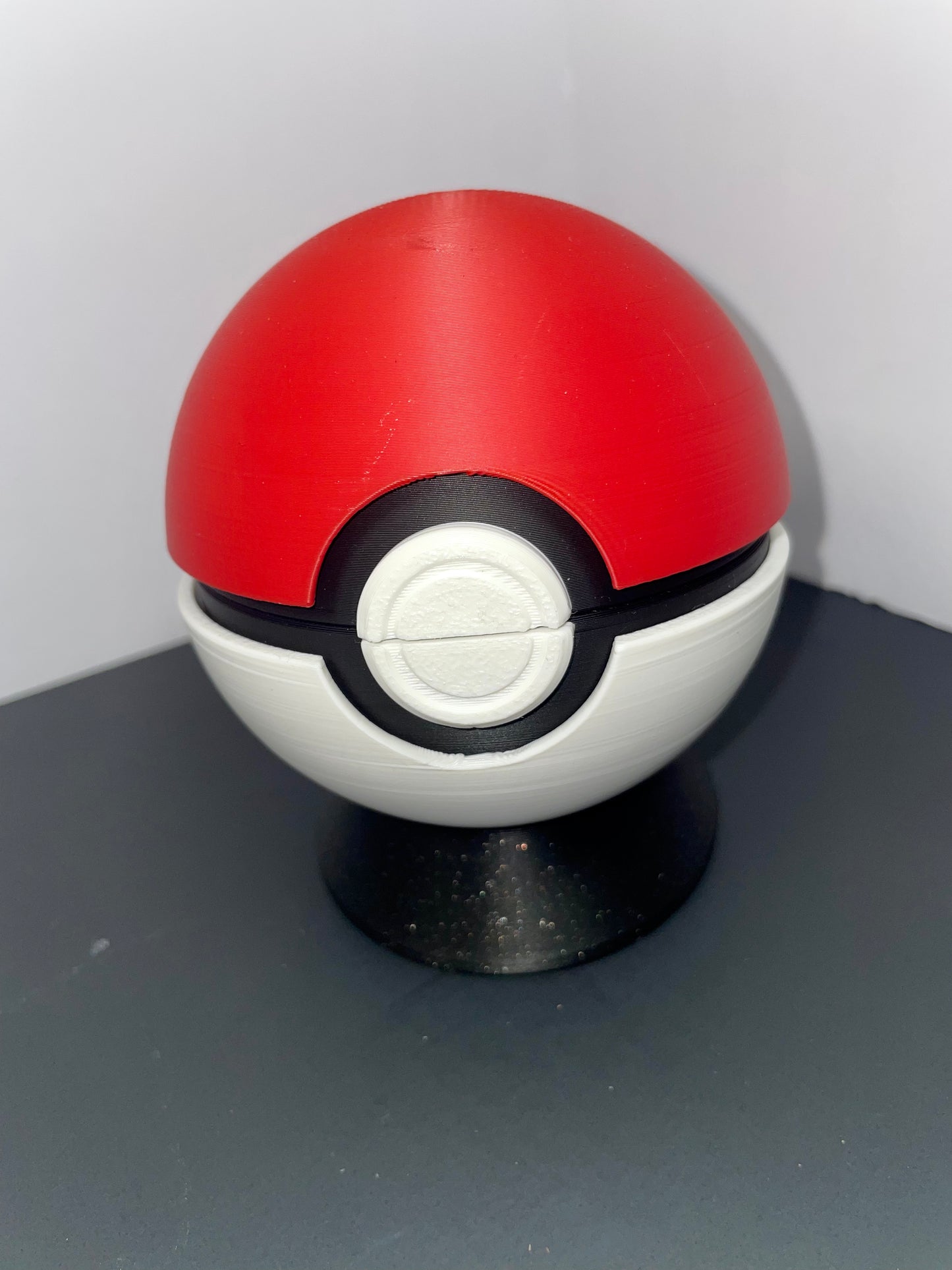 Ball herb grinder