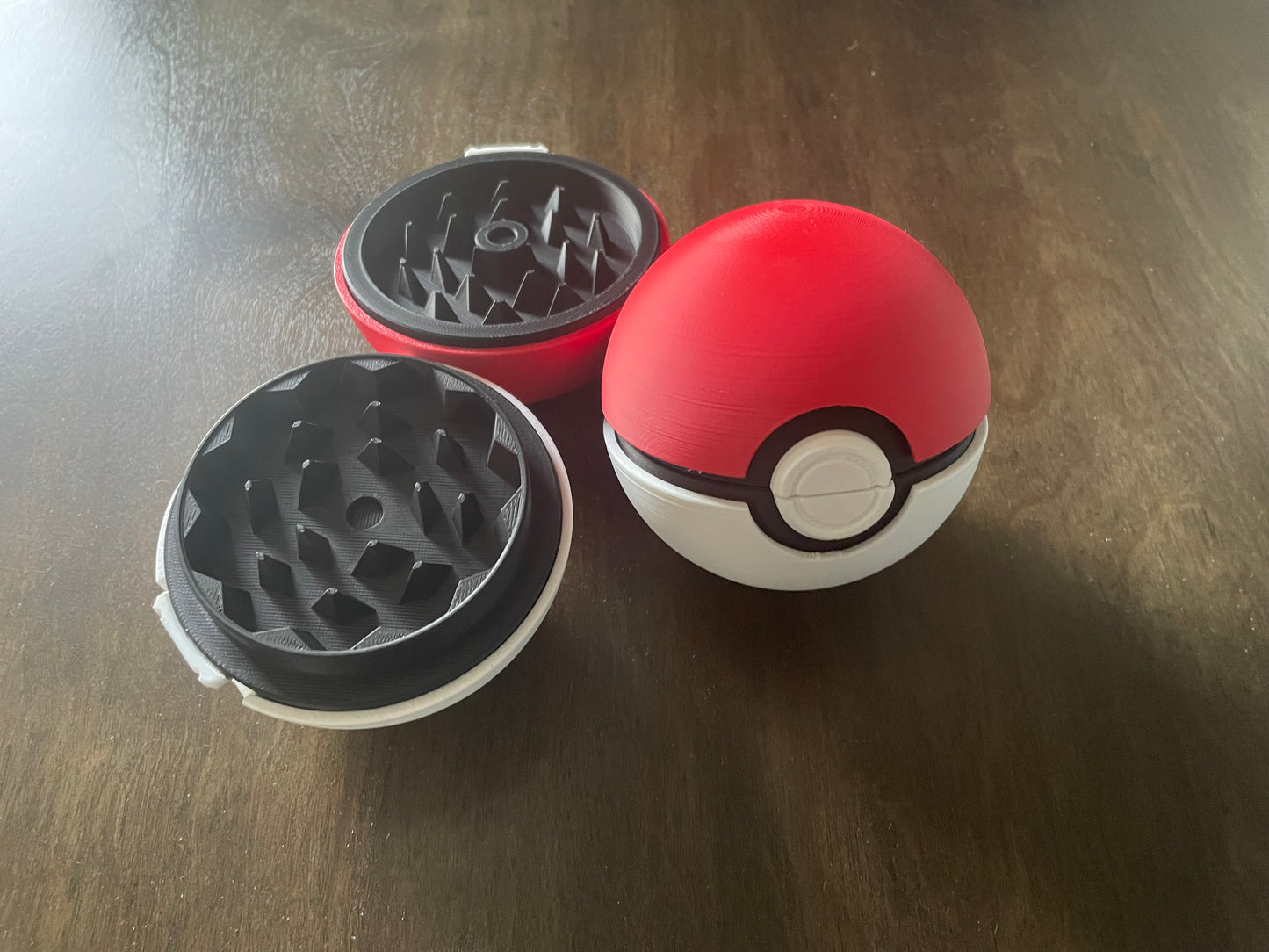 Ball herb grinder