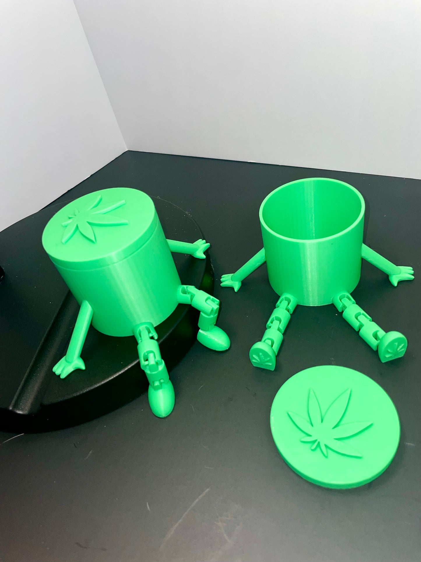 Buddy jar container