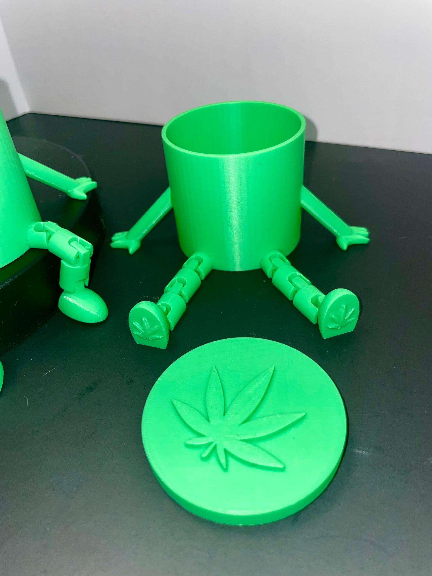 Buddy jar container