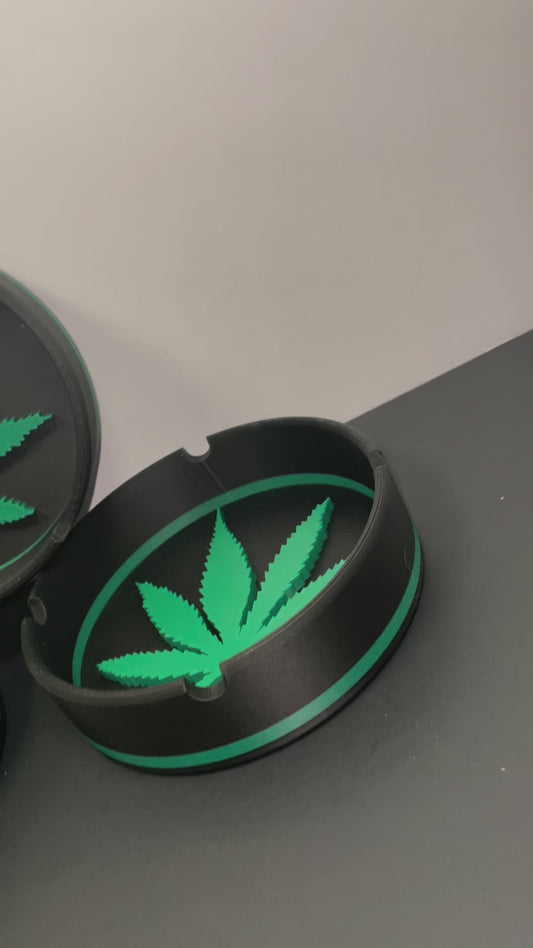 Weed leaf ashtray